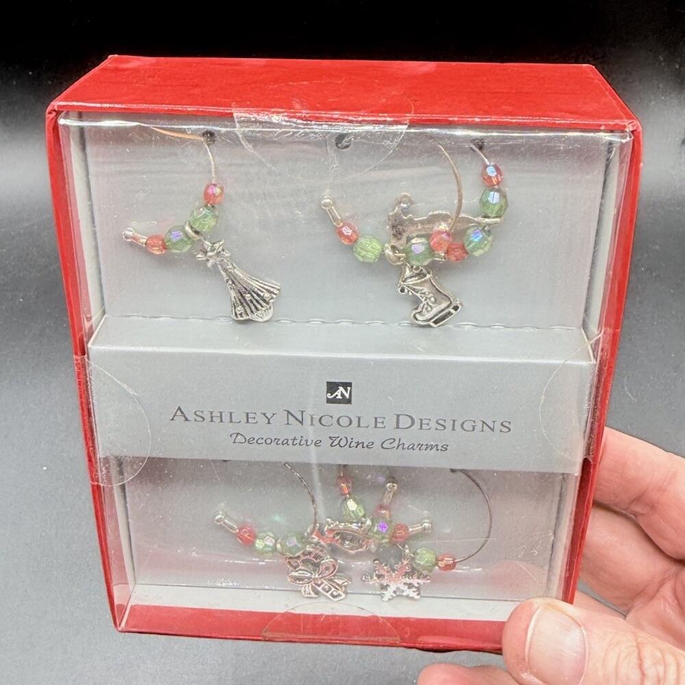 Ashley Nicole Wine Christmas Theme Silver Color Charms Multicolor Beads 45D